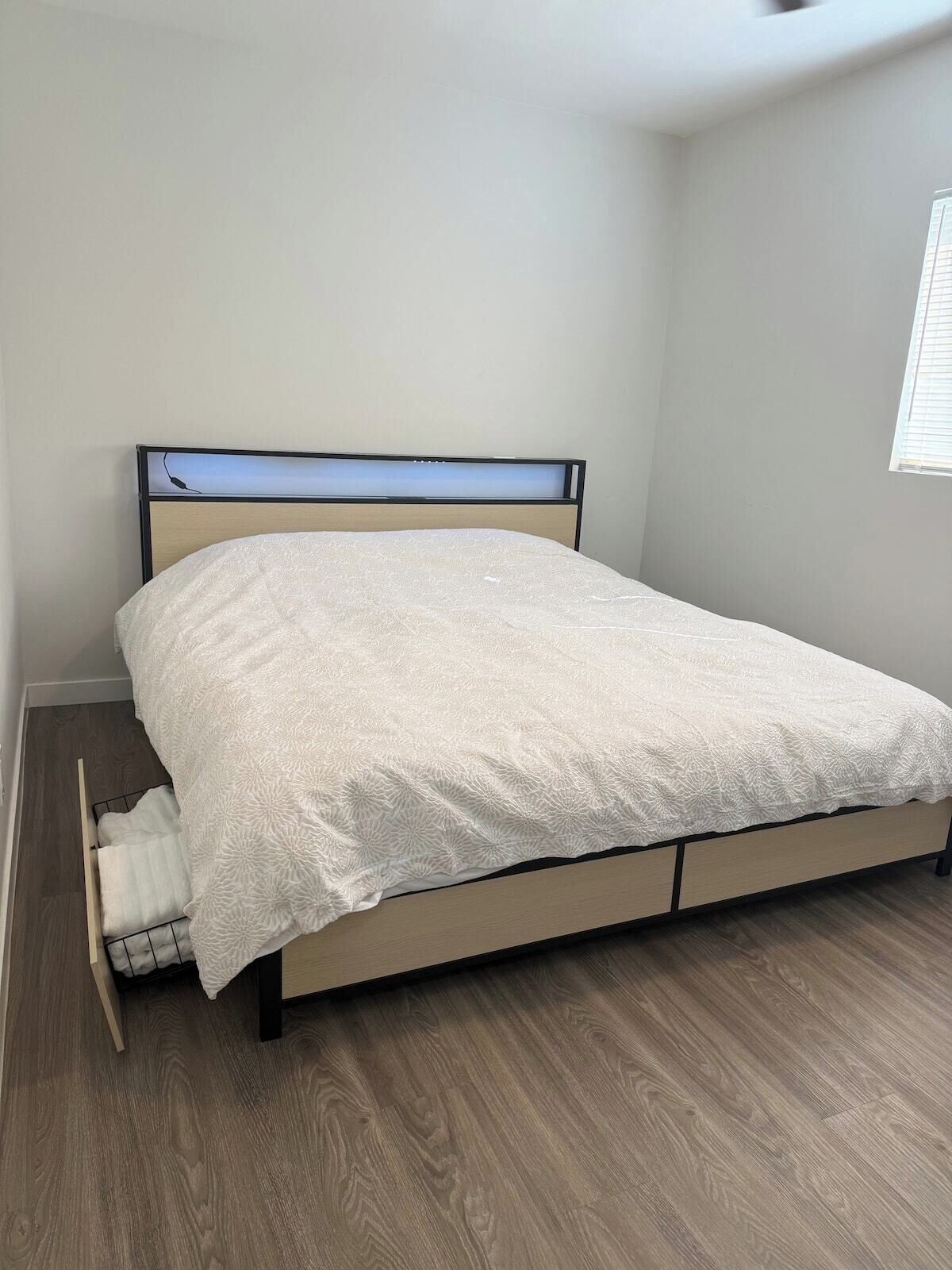 3 bedrooms, WiFi, bed sheets