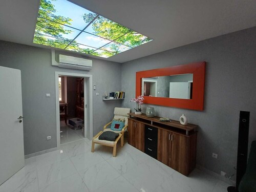 Kwé Vanie" house in town center, quiet for family relaxation