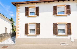 Exterior - "Kwé Vanie" House (sleeps 8–9), in a quiet location perfect for relaxing with the family (Bouzonville)
