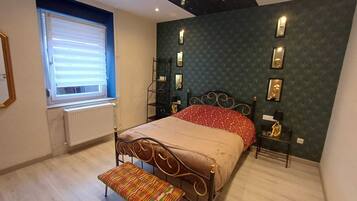 4 chambres, fer et planche Ă repasser, Wi-Fi, draps fournis