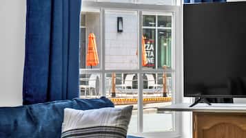 Deluxe Studio Suite | View from property