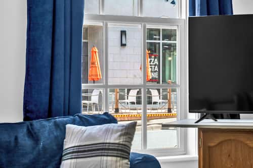 Deluxe Studio Suite | View from property