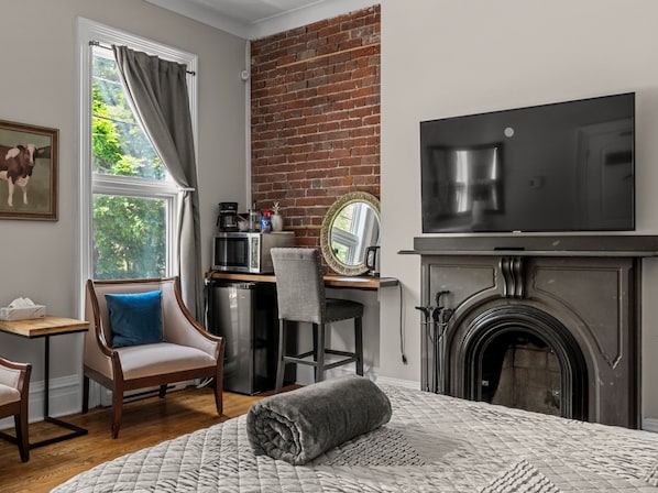 Studio Deluxe, vue sur la ville | Cuisine privée | Mini-réfrigérateur, four à micro-ondes, un four, cafetiÚre-théiÚre