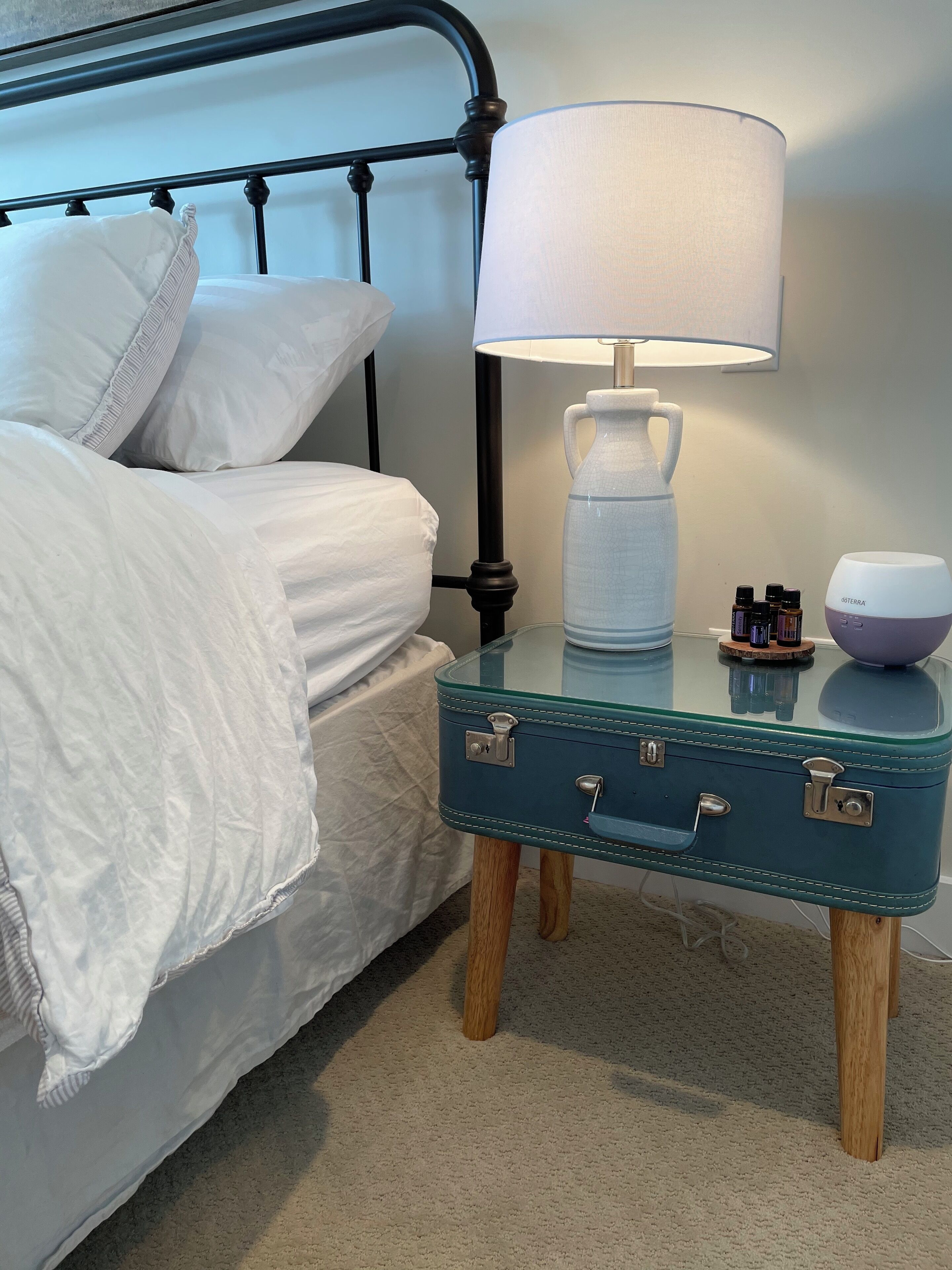 2 bedrooms, desk, iron/ironing board, travel crib