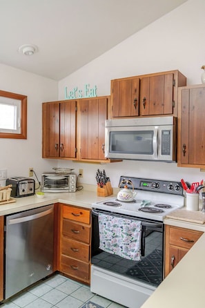 Microwave, oven, stovetop, dishwasher
