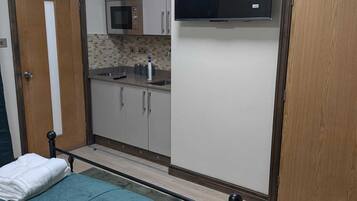 4 bedrooms