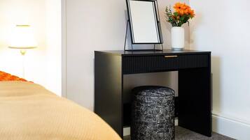 2 chambres, accĂšs Internet, draps fournis