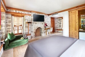 1 bedroom, WiFi, bed sheets - Charming bedroom in serene Datça with AC (Datca)