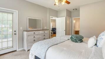 3 bedrooms, iron/ironing board, free WiFi, bed sheets