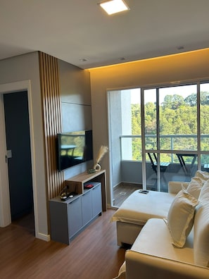 Basic Apartment | Premium bedding, individually decorated, individually furnished - Condomínio Portal dos Bentos (Extrema)