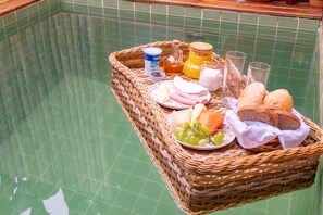 Desayuno continental incluido todos los días