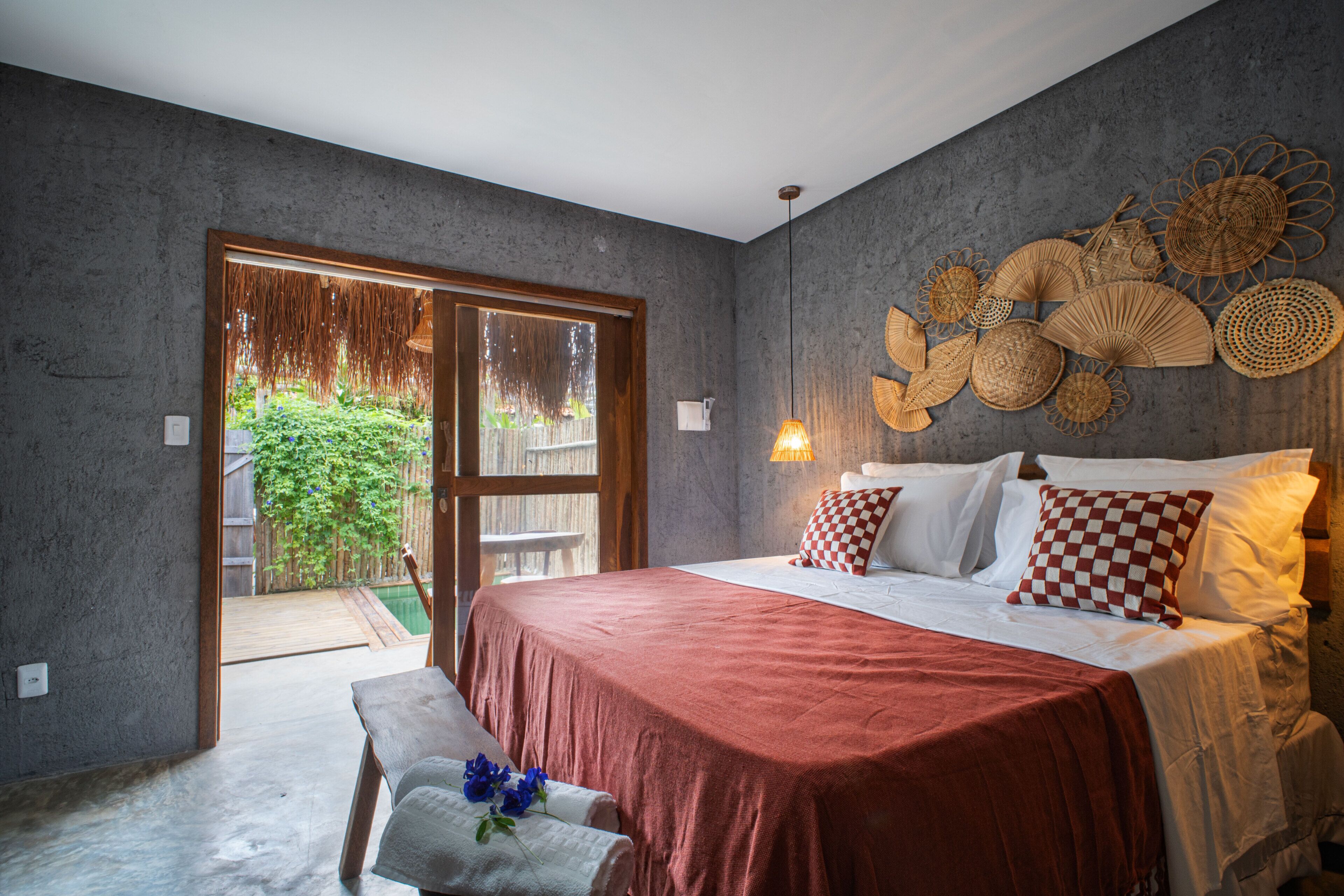 Minibar, caja fuerte, wifi gratis