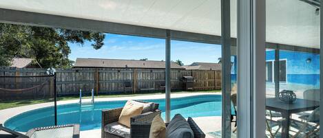 Piscine extérieure, piscine chauffée