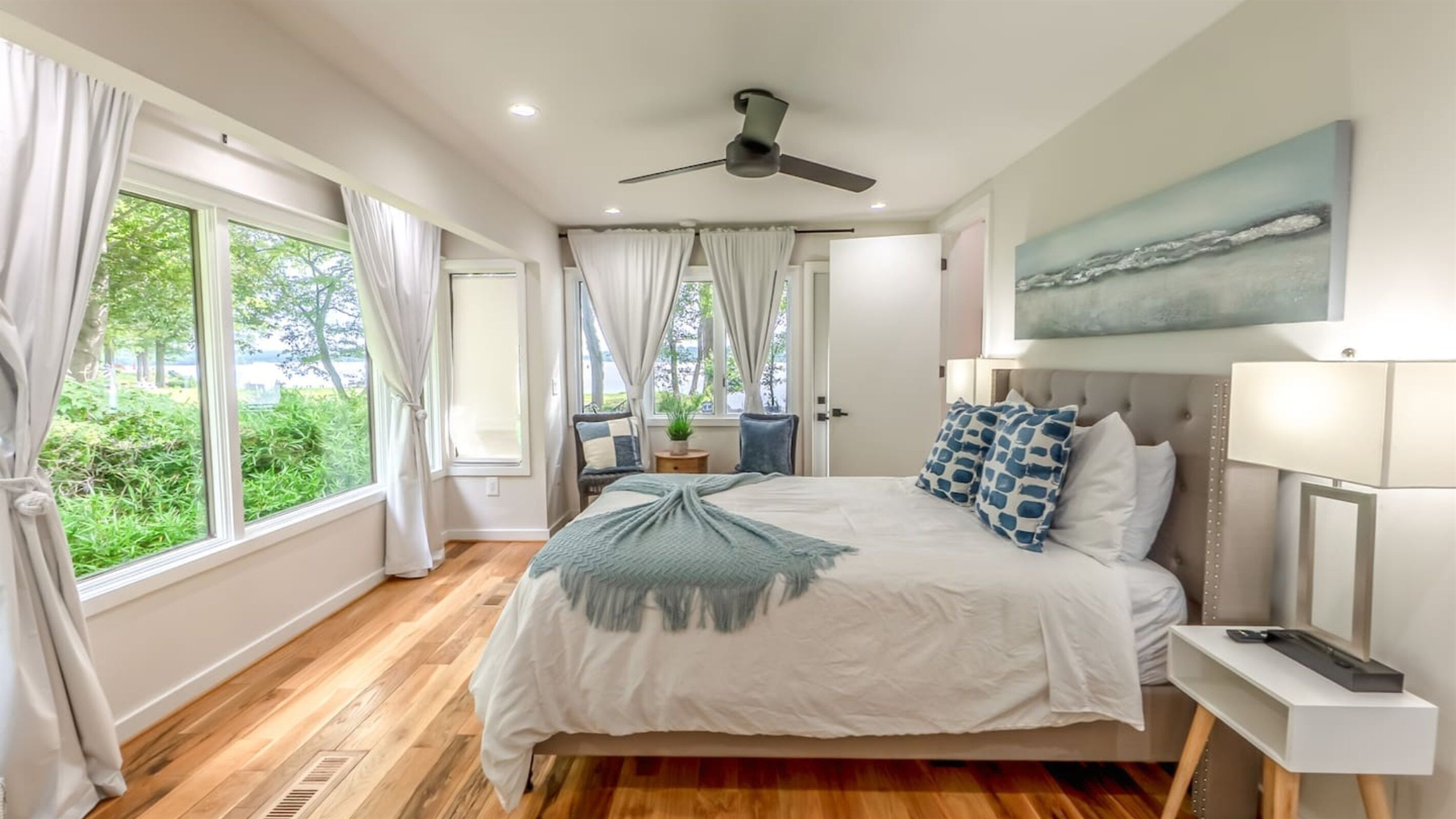 5 chambres, fer et planche à repasser, lit parapluie, Wi-Fi gratuit