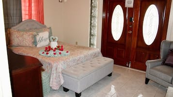 Free WiFi, bed sheets