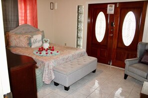 Free WiFi, bed sheets - Judi's Gem of St. Thomas (Anna's Retreat)