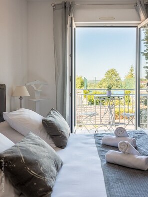 Superior-sviitti, parveke, näköala puistoon | Työpöytä, ilmainen Wi-Fi