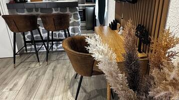 Studio, Balcony, Courtyard View