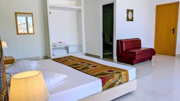 Superior Double or Twin Room, 1 Bedroom, Pets not allowed, Mountain View | Desk, free WiFi