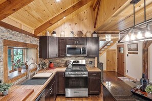 ميكروويف، فرن، موقد طهي مسطح، غسالة أطباق