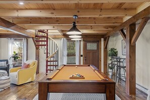 غرفة الألعاب