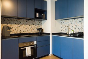 Familjelägenhet - icke-rökare - balkong | Eget kök | Kylskåp, mikrovågsugn, ugn och spishäll