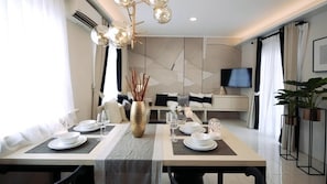 Interior - Suite Room by Echa at Alesha House (Pagedangan)