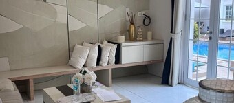 Suite Room by Echa at Alesha House