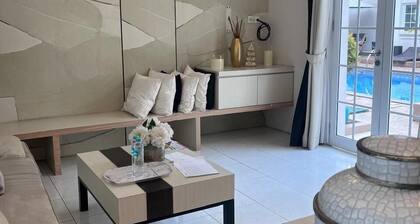 Suite Room by Echa at Alesha House