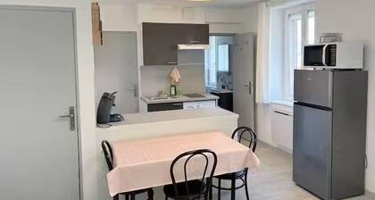 Emma's Nest! Very well located in Mulhouse for 4 people