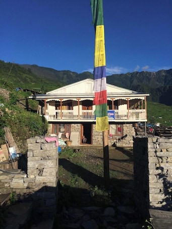 Front of property. PALDOR PEAK GUEST HOUSE