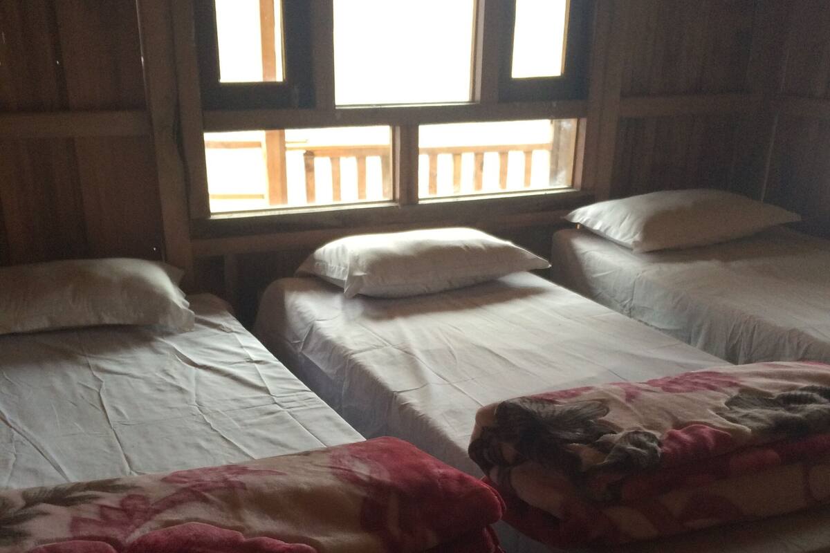 Triple Room, Mountain View