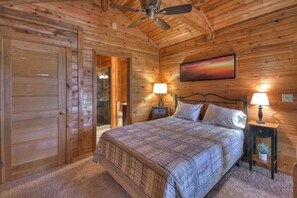 3 bedrooms, iron/ironing board, free WiFi, bed sheets - Charming Cherry Log Cabin Retreat — Cozy, Peaceful & Close to Blue Ridge (Cherry Log)