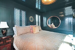 1 chambre, fer et planche à repasser, Wi-Fi gratuit, draps fournis