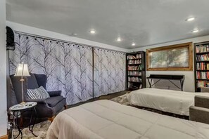 Ferros/tábuas de passar roupa, Wi-Fi, roupa de cama