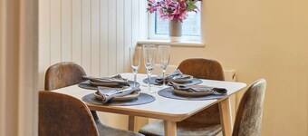 Host Stay Daisy Cottage