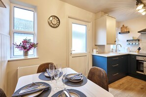 House | 2 bedrooms - Host Stay Daisy Cottage (Ripon)