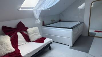 Towels, soap, toilet paper