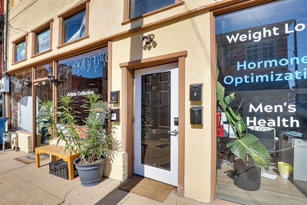 تفاصيل الفندق من الخارج