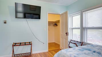 4 bedrooms, internet, bed sheets