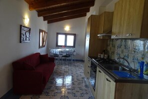 Apartment, Sea View | Private kitchen | Coffee/tea maker, toaster - Balconcino degli innamorati  (Ricadi)