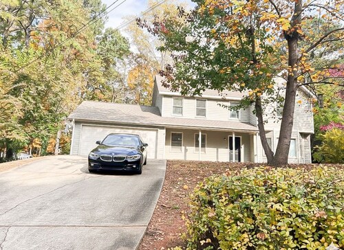 Soaking Tub| Fenced Yard|Screened Patio| Near Golf