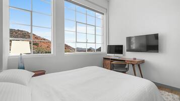 2 bedrooms, iron/ironing board, internet, bed sheets