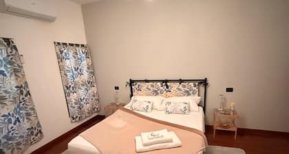 La Corte Guesthouse cozy affttacamere in historic center of Cornate d'Adda