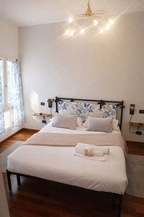 1 quarto, Wi-Fi de cortesia, roupa de cama