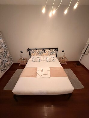 1 quarto, roupa de cama