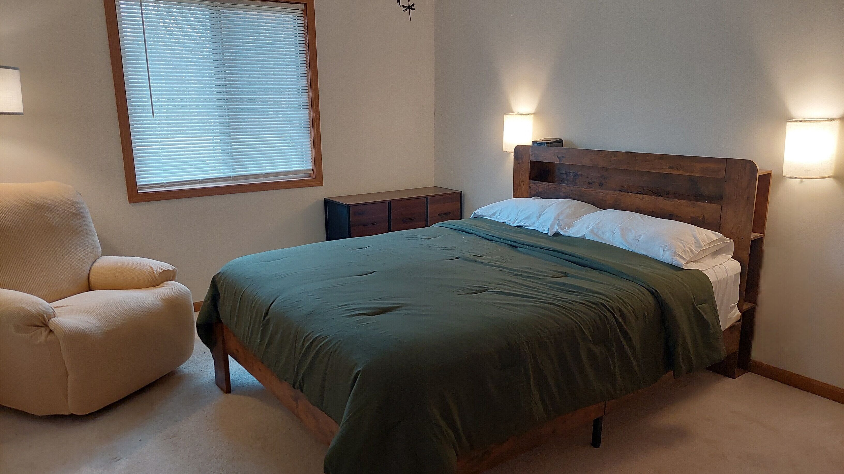 3 bedrooms, WiFi, bed sheets