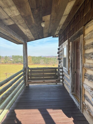 Come stay on the farm, in music city galax va. Blue ridge mountains.