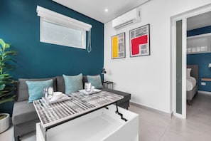 Junior Suite, 1 Bedroom, Garden View