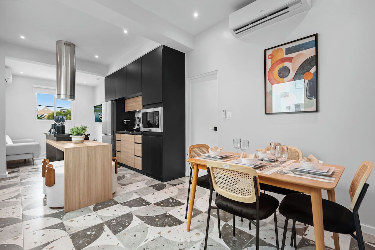 Presidential Suite, 2 Bedrooms, Pool View